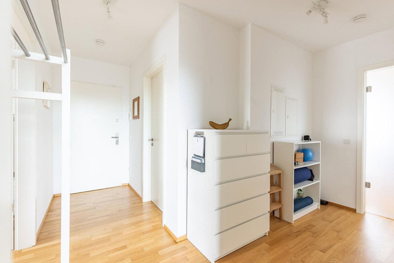 Prenájom bytu 3-izbový 142 m², Köln, Severné Porýnie - Westfálsko Prenájom bytu 3-izbový 142 m², Köln, Severné Porýnie - Westfálsko