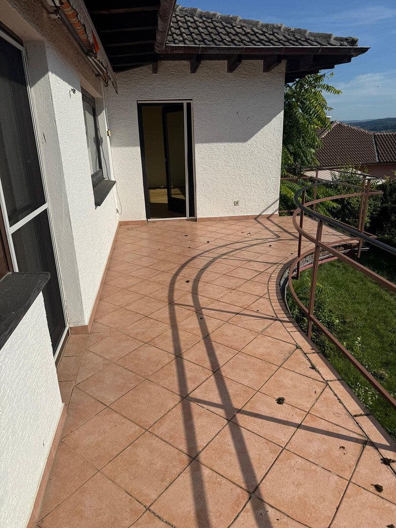 Predaj domu 211 m², pozemok 672 m², Nidda, Hesensko Predaj domu 211 m², pozemok 672 m², Nidda, Hesensko