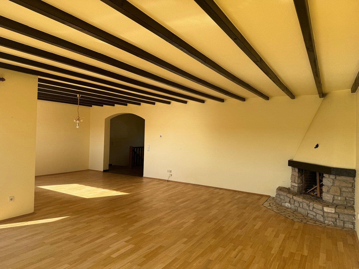 Predaj domu 211 m², pozemok 672 m², Nidda, Hesensko Predaj domu 211 m², pozemok 672 m², Nidda, Hesensko