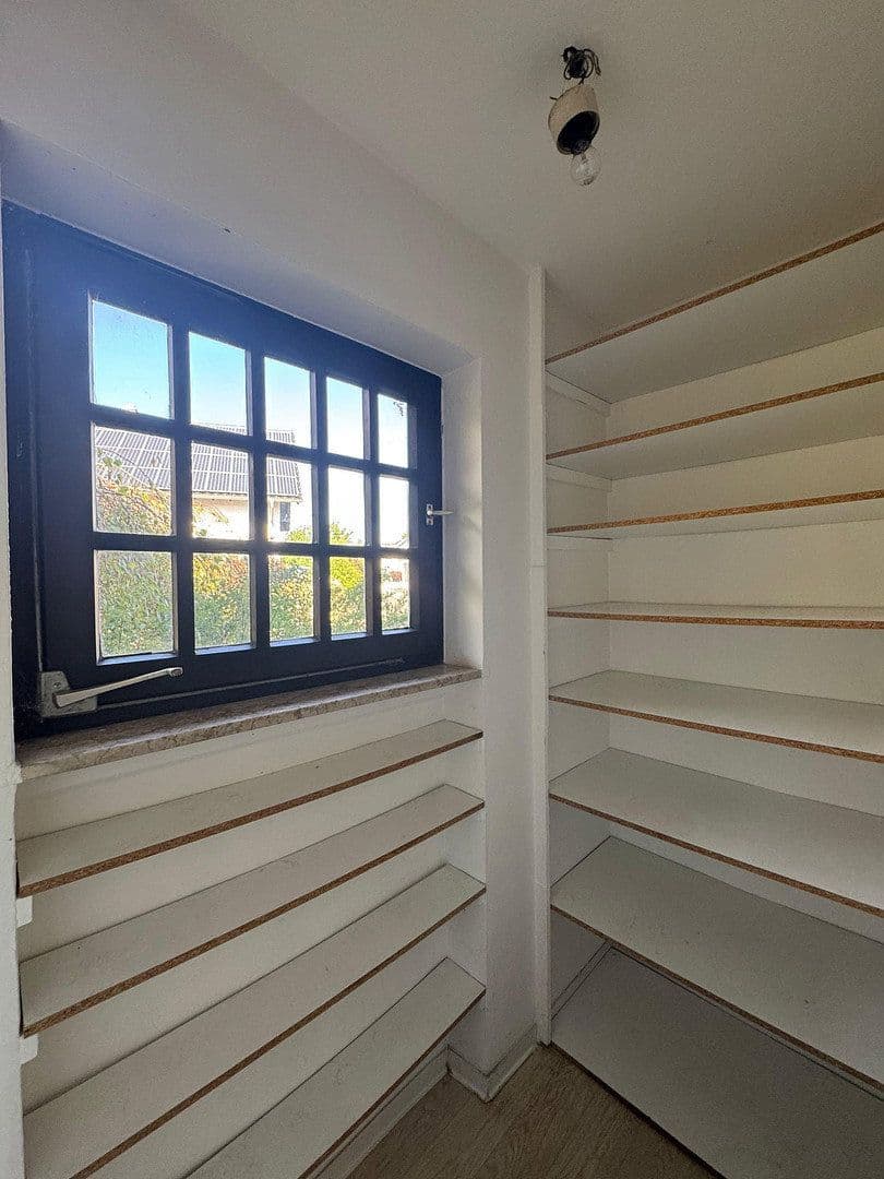 Predaj domu 211 m², pozemok 672 m², Nidda, Hesensko Predaj domu 211 m², pozemok 672 m², Nidda, Hesensko