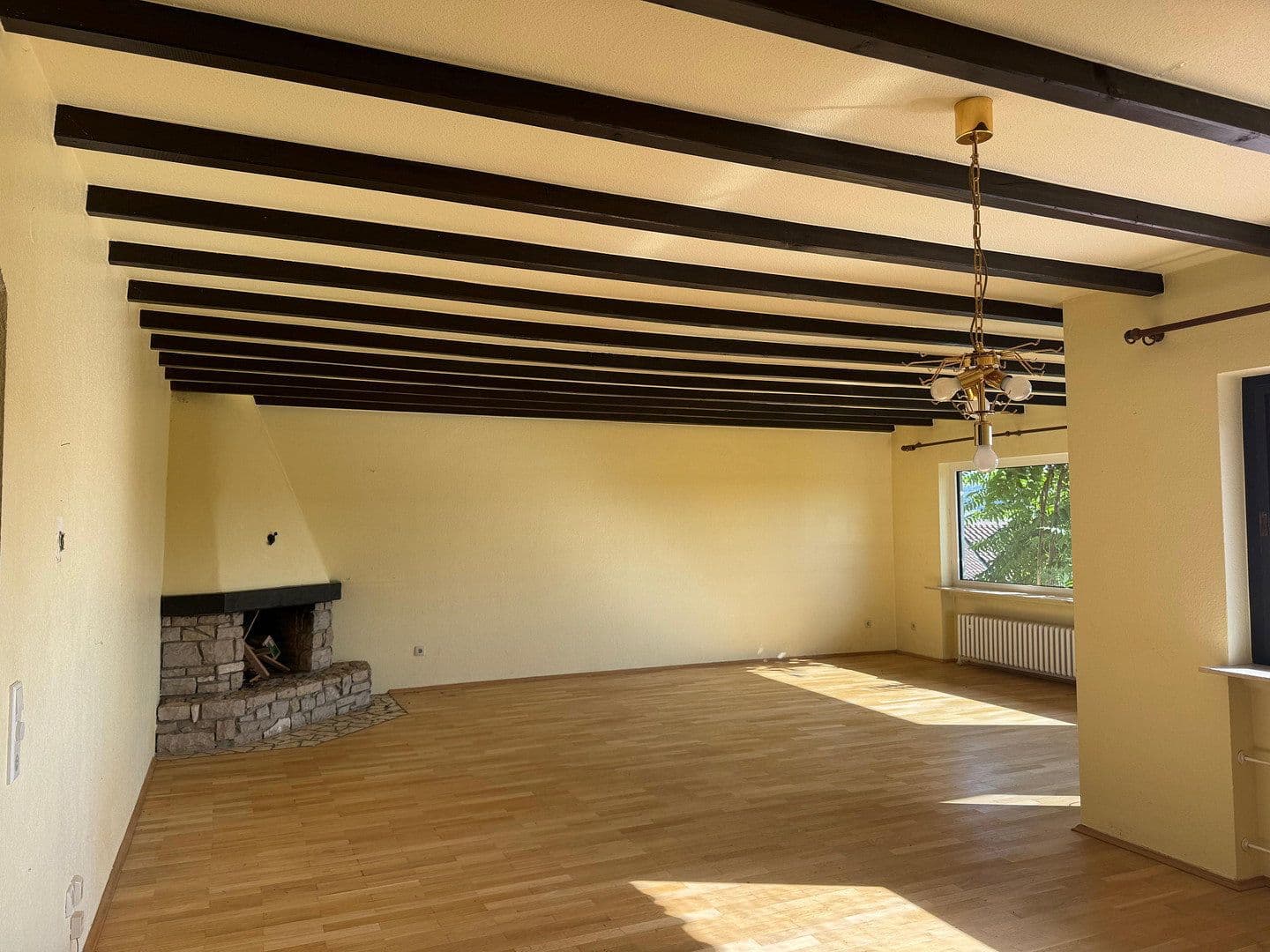 Predaj domu 211 m², pozemok 672 m², Nidda, Hesensko Predaj domu 211 m², pozemok 672 m², Nidda, Hesensko