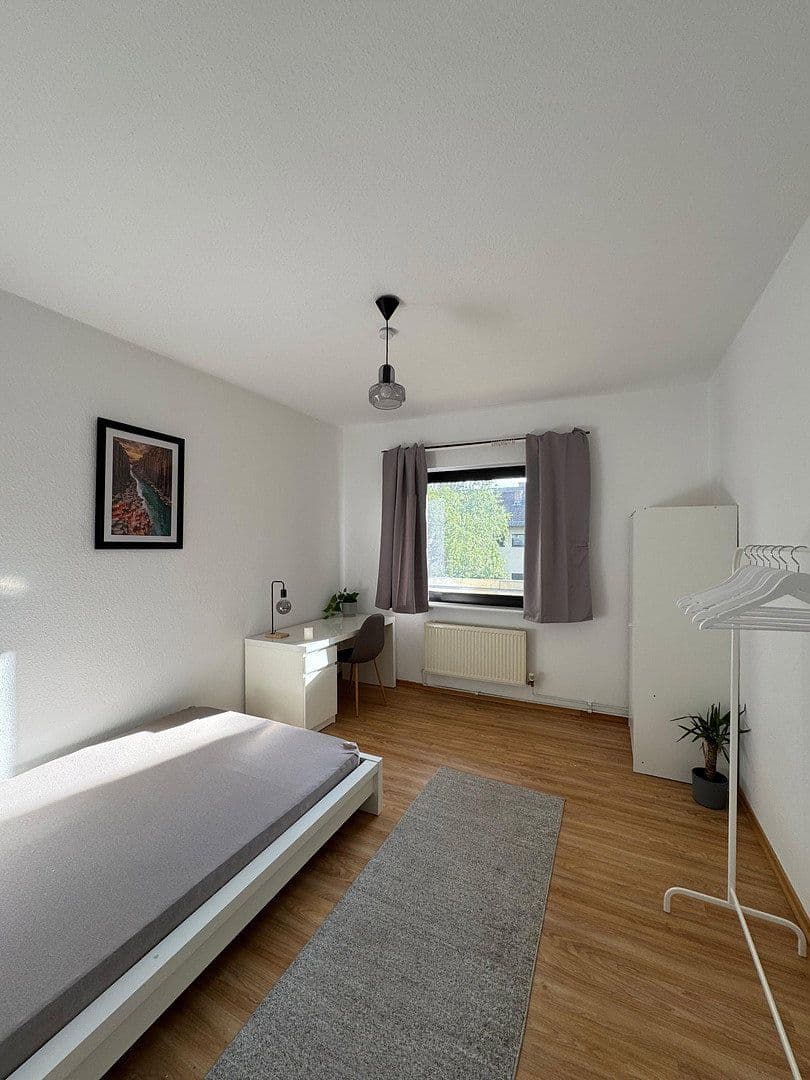 Prenájom bytu 1-izbový 30 m², Klamannstr., Berlin, Berlín Prenájom bytu 1-izbový 30 m², Klamannstr., Berlin, Berlín