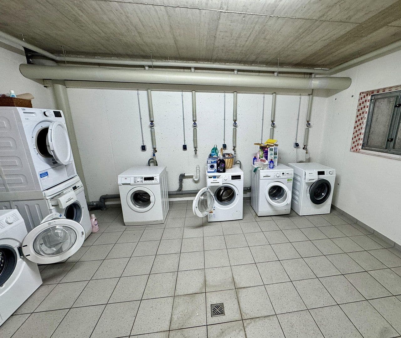 Prenájom bytu 2-izbový 65 m², Rütscher Straße 209, Aachen, Severné Porýnie - Westfálsko Prenájom bytu 2-izbový 65 m², Rütscher Straße 209, Aachen, Severné Porýnie - Westfálsko