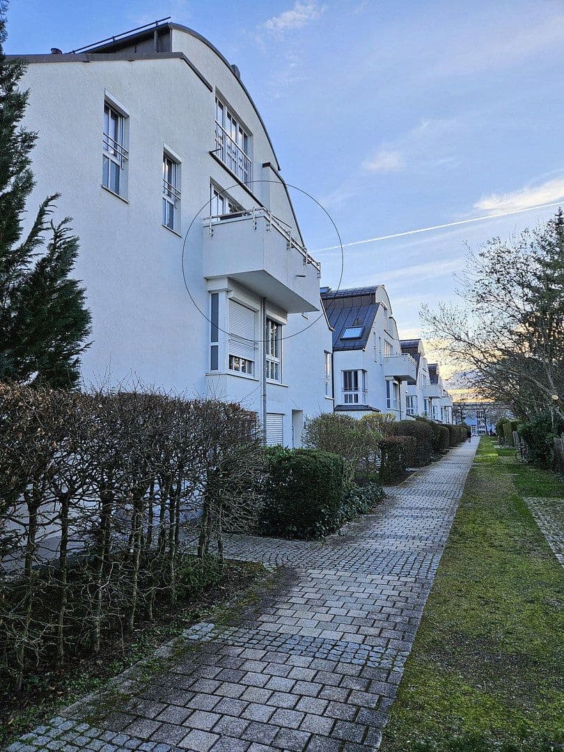 Prenájom bytu 2-izbový 53 m², Lerchenauer Str. 176, München, Bavorsko Prenájom bytu 2-izbový 53 m², Lerchenauer Str. 176, München, Bavorsko