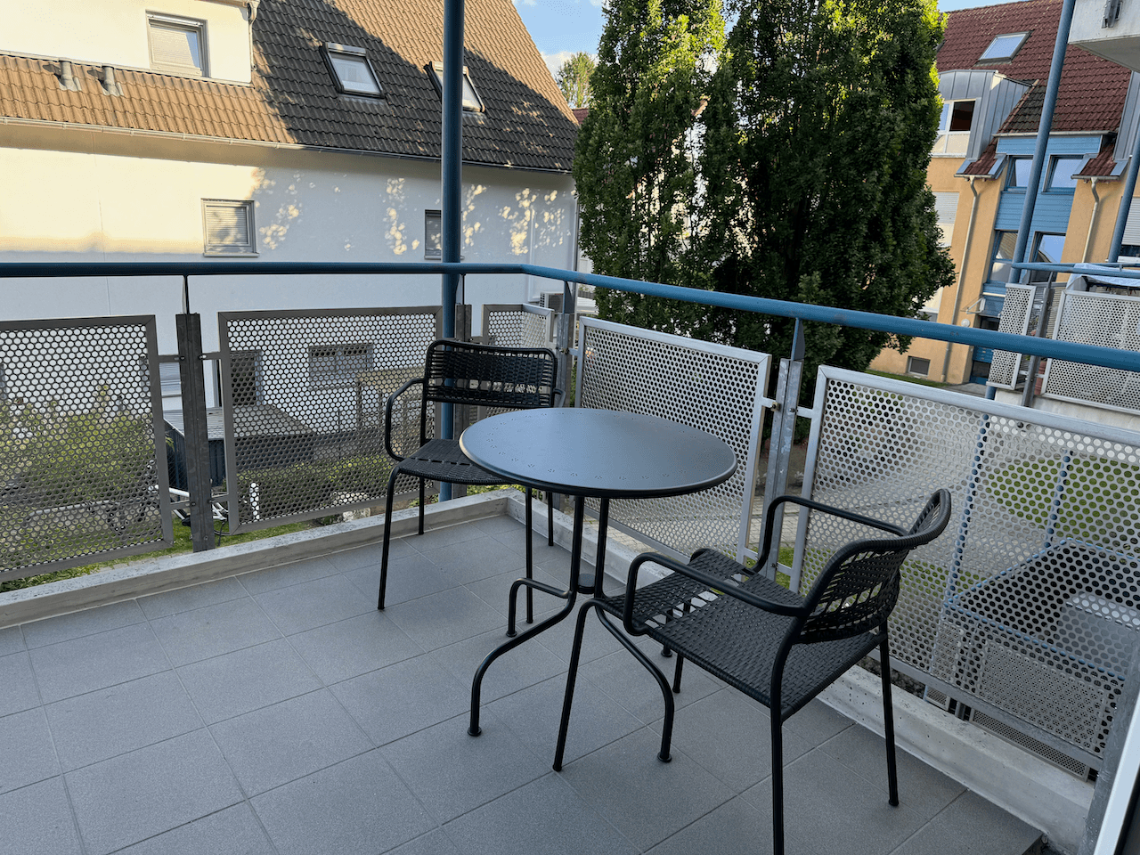Prenájom bytu 2-izbový 68 m², Oberurseler Weg 3, Frankfurt, Hesensko Prenájom bytu 2-izbový 68 m², Oberurseler Weg 3, Frankfurt, Hesensko