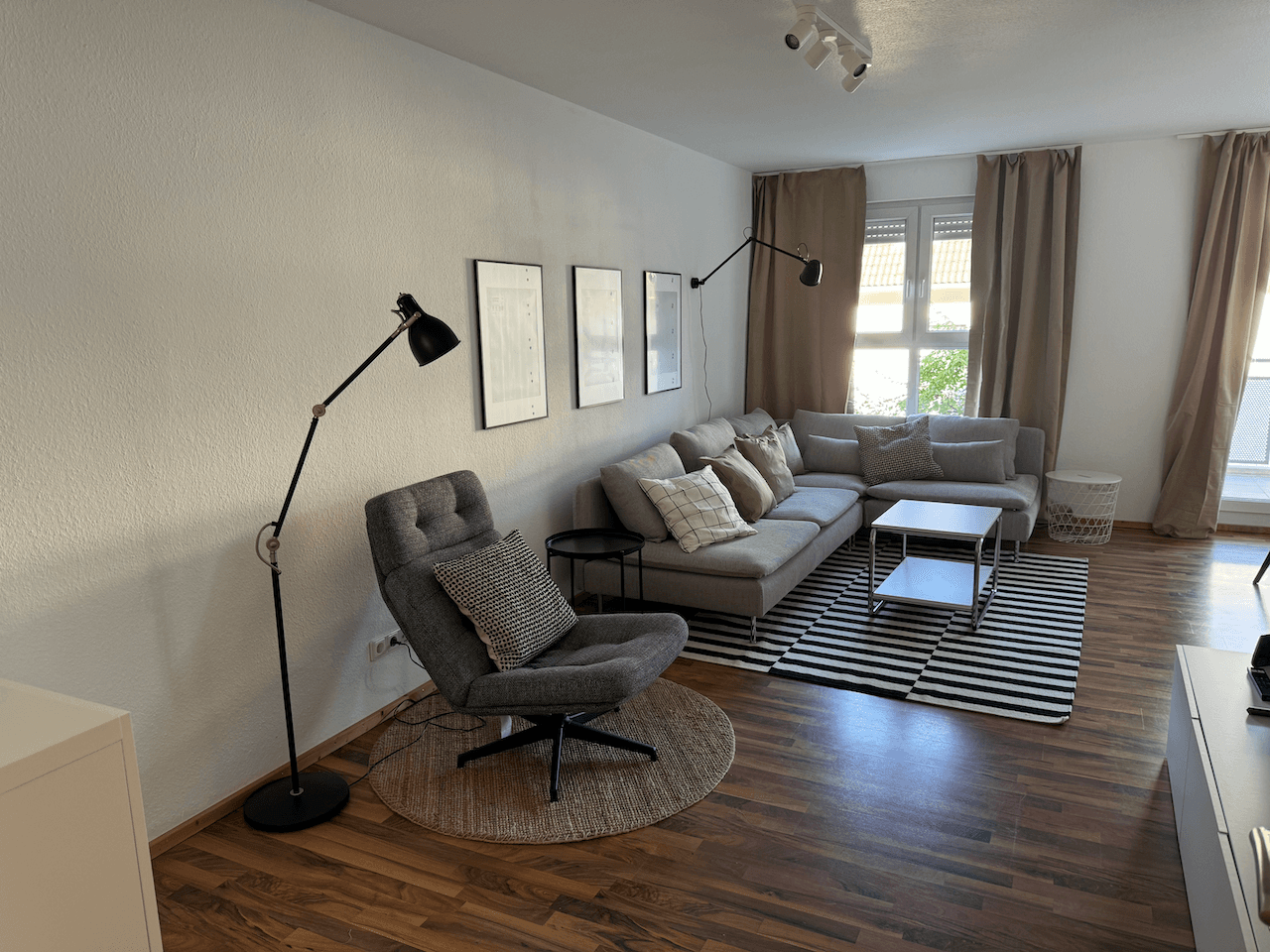 Prenájom bytu 2-izbový 68 m², Oberurseler Weg 3, Frankfurt, Hesensko Prenájom bytu 2-izbový 68 m², Oberurseler Weg 3, Frankfurt, Hesensko