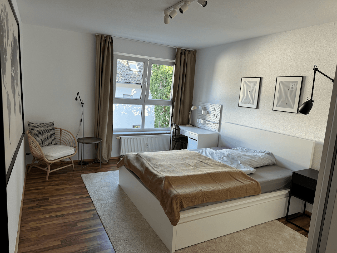 Prenájom bytu 2-izbový 68 m², Oberurseler Weg 3, Frankfurt, Hesensko Prenájom bytu 2-izbový 68 m², Oberurseler Weg 3, Frankfurt, Hesensko