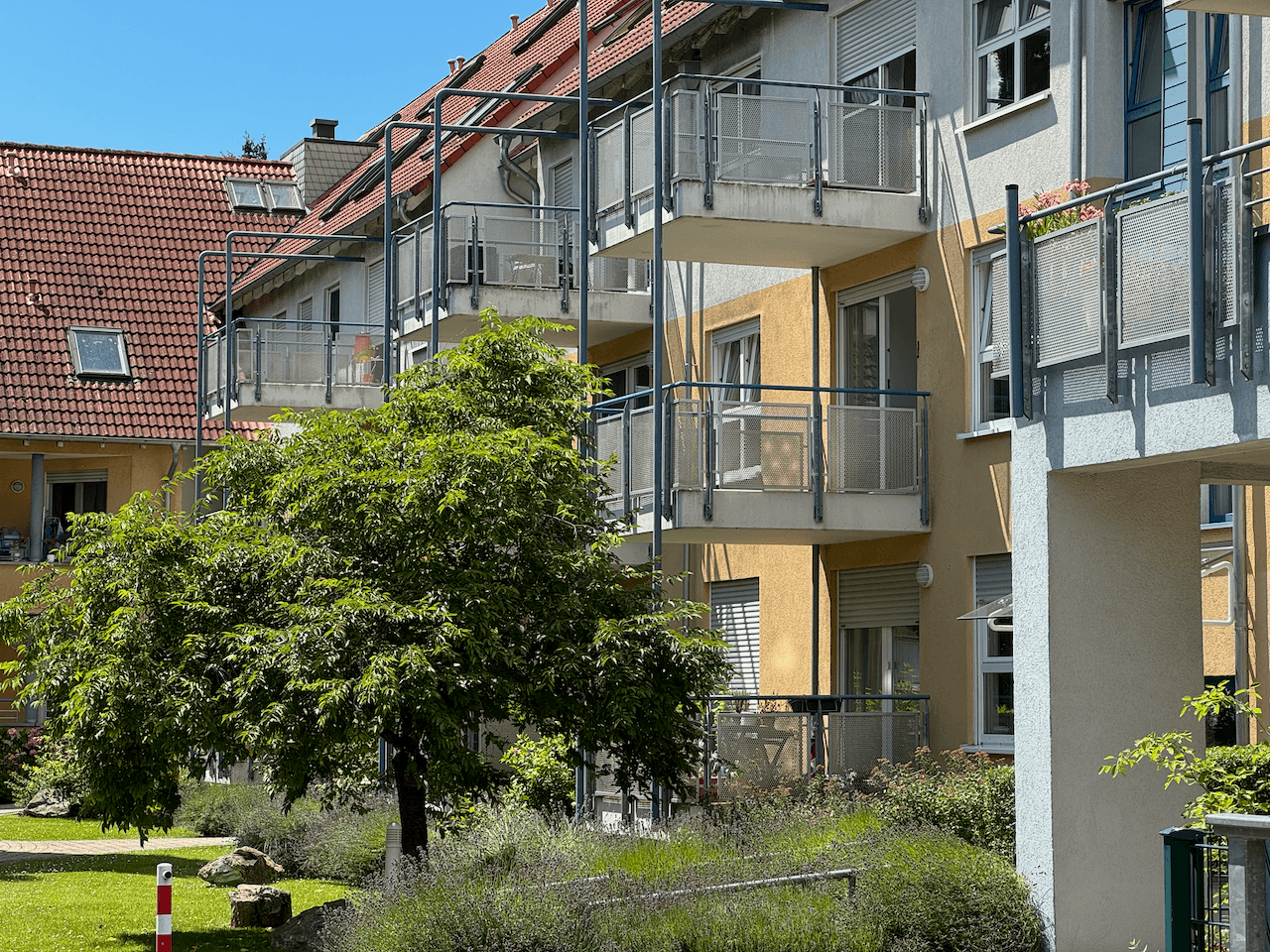Prenájom bytu 2-izbový 68 m², Oberurseler Weg 3, Frankfurt, Hesensko Prenájom bytu 2-izbový 68 m², Oberurseler Weg 3, Frankfurt, Hesensko