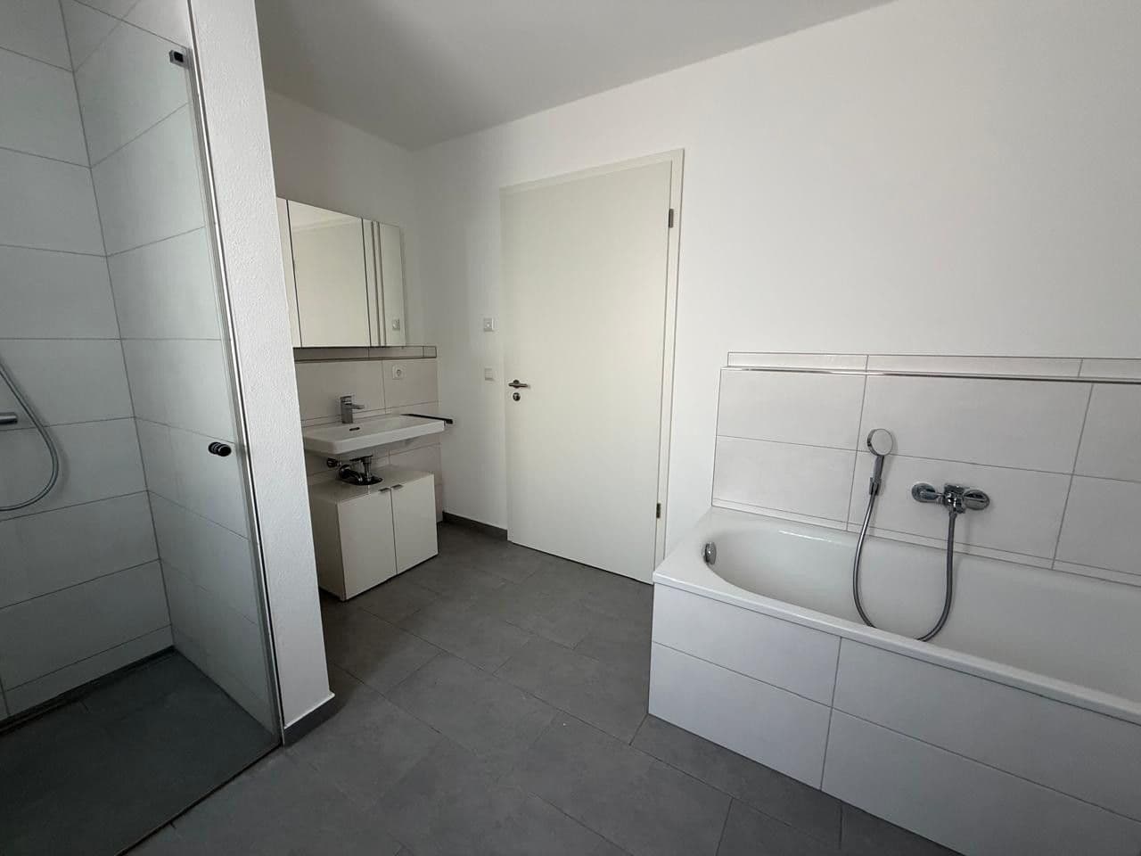 Prenájom bytu 3-izbový 102 m², Boschstraße 3, Heldenstein, Bavorsko Prenájom bytu 3-izbový 102 m², Boschstraße 3, Heldenstein, Bavorsko