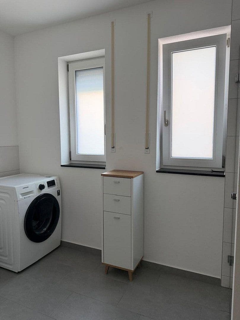 Prenájom bytu 3-izbový 102 m², Boschstraße 3, Heldenstein, Bavorsko Prenájom bytu 3-izbový 102 m², Boschstraße 3, Heldenstein, Bavorsko