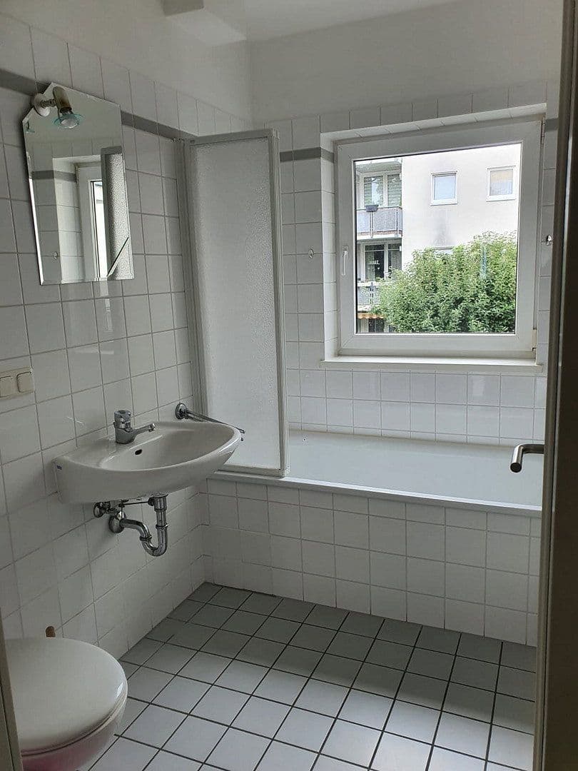 Prenájom bytu 2-izbový 70 m², Hirschweg 32, Ludwigsfelde, Brandenbursko Prenájom bytu 2-izbový 70 m², Hirschweg 32, Ludwigsfelde, Brandenbursko