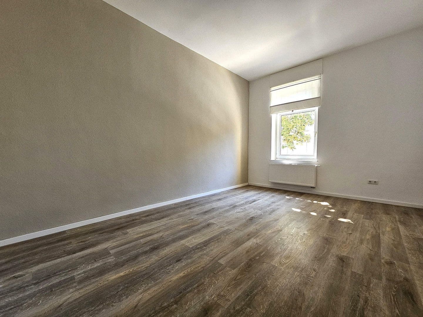 Prenájom bytu 3-izbový 93 m², Lichtenbergstraße 75, Darmstadt, Hesensko Prenájom bytu 3-izbový 93 m², Lichtenbergstraße 75, Darmstadt, Hesensko
