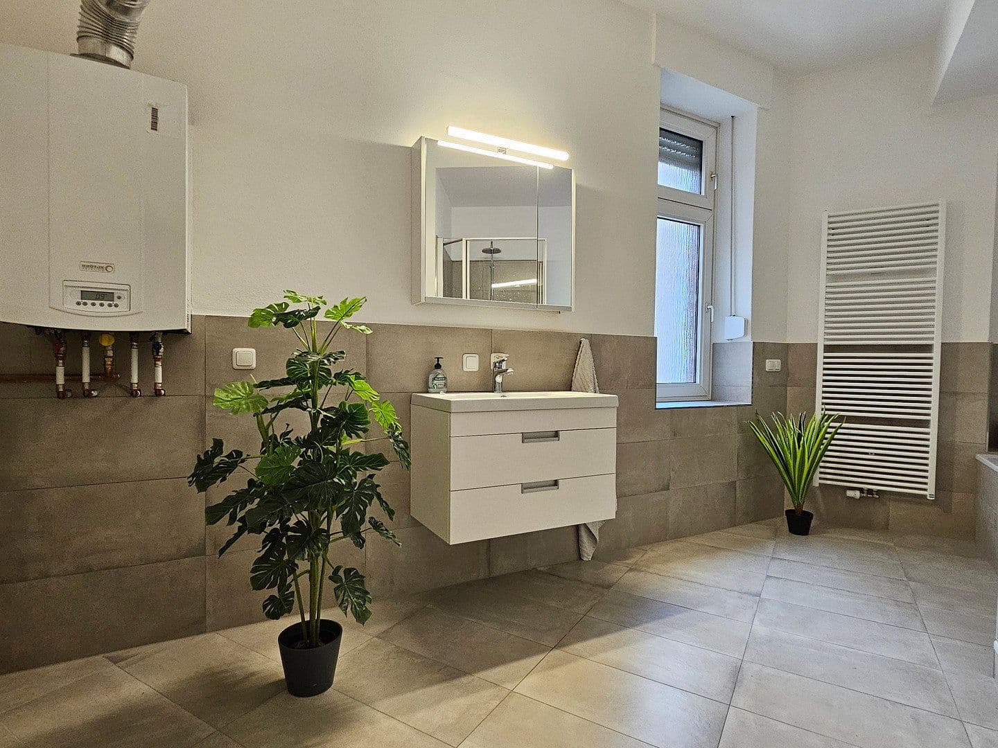 Prenájom bytu 3-izbový 93 m², Lichtenbergstraße 75, Darmstadt, Hesensko Prenájom bytu 3-izbový 93 m², Lichtenbergstraße 75, Darmstadt, Hesensko