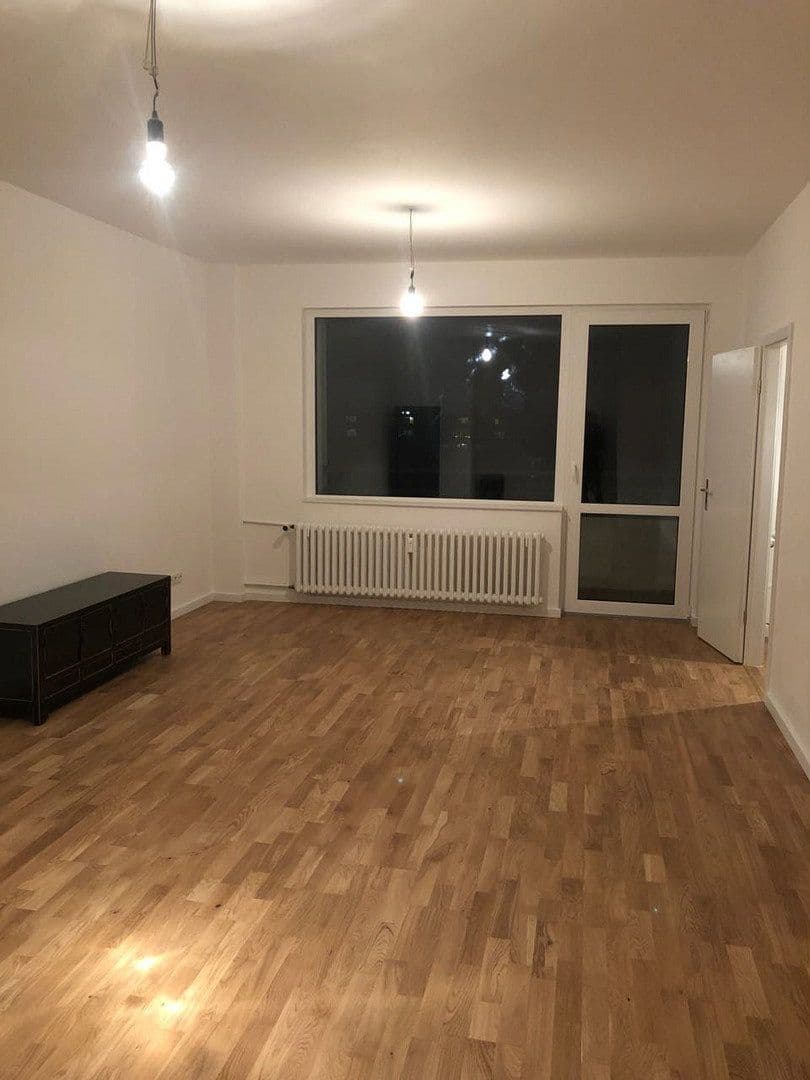 Prenájom bytu 1-izbový 43 m², Britzer Damm 50, Berlin, Berlín Prenájom bytu 1-izbový 43 m², Britzer Damm 50, Berlin, Berlín