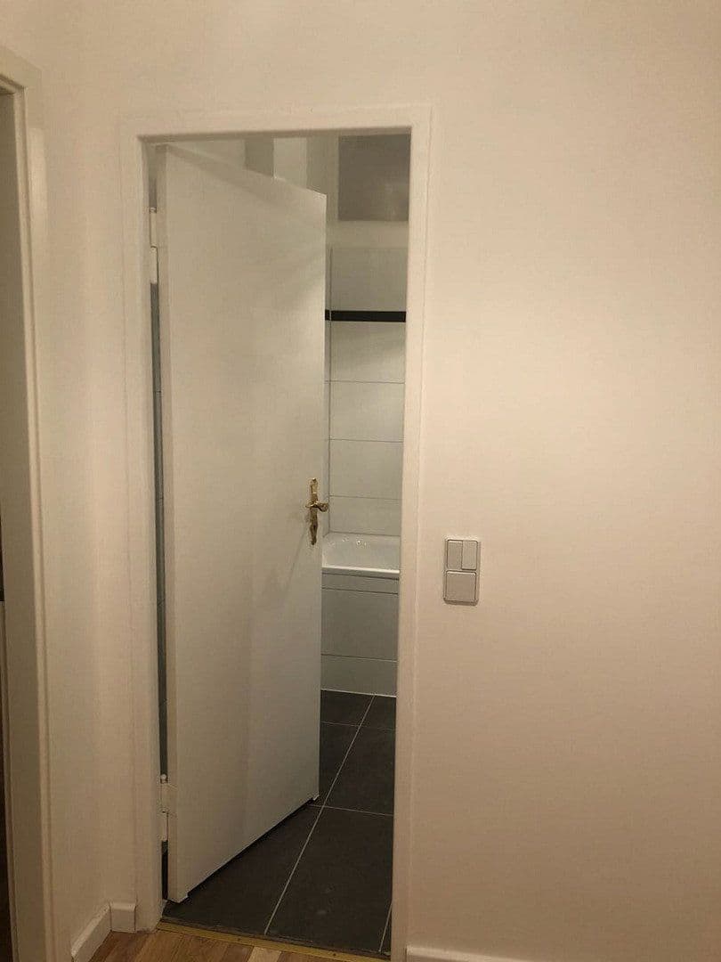 Prenájom bytu 1-izbový 43 m², Britzer Damm 50, Berlin, Berlín Prenájom bytu 1-izbový 43 m², Britzer Damm 50, Berlin, Berlín