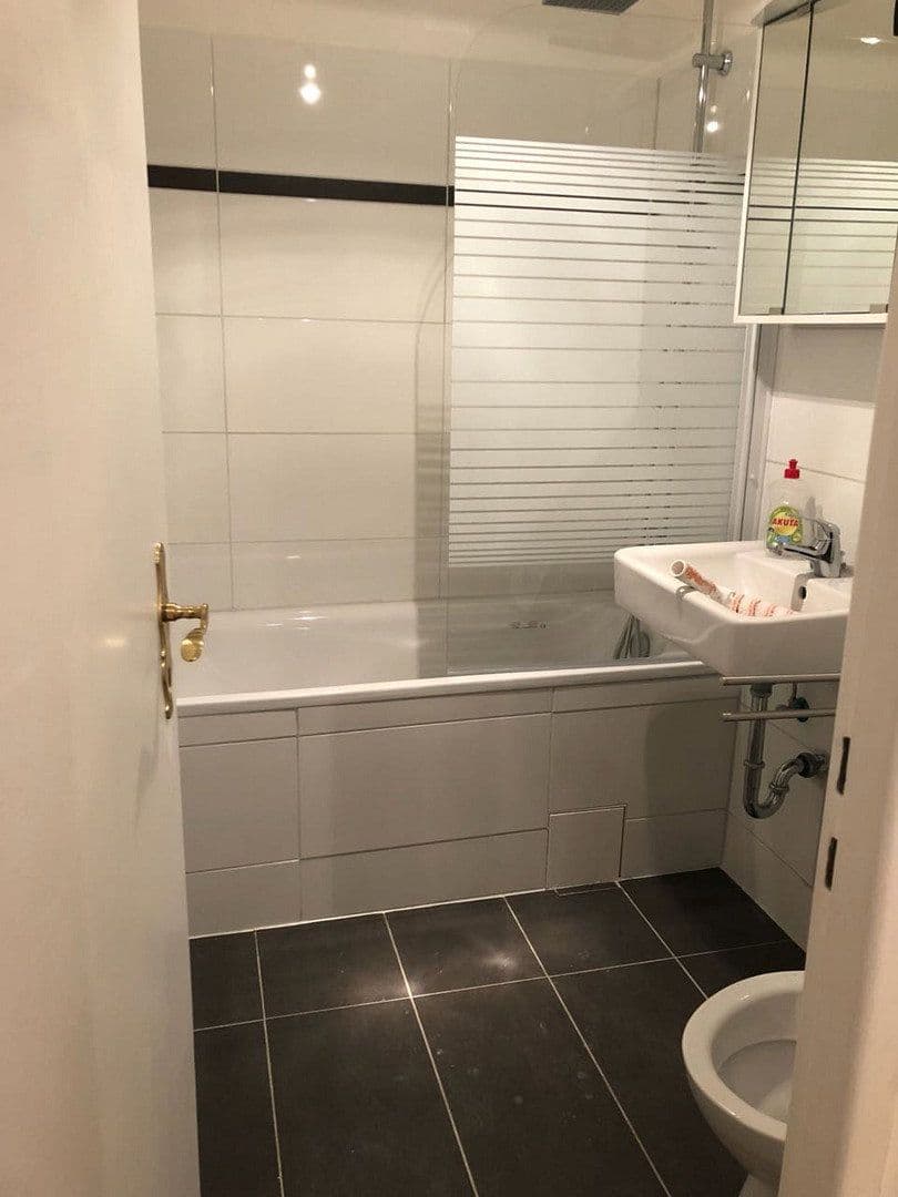 Prenájom bytu 1-izbový 43 m², Britzer Damm 50, Berlin, Berlín Prenájom bytu 1-izbový 43 m², Britzer Damm 50, Berlin, Berlín