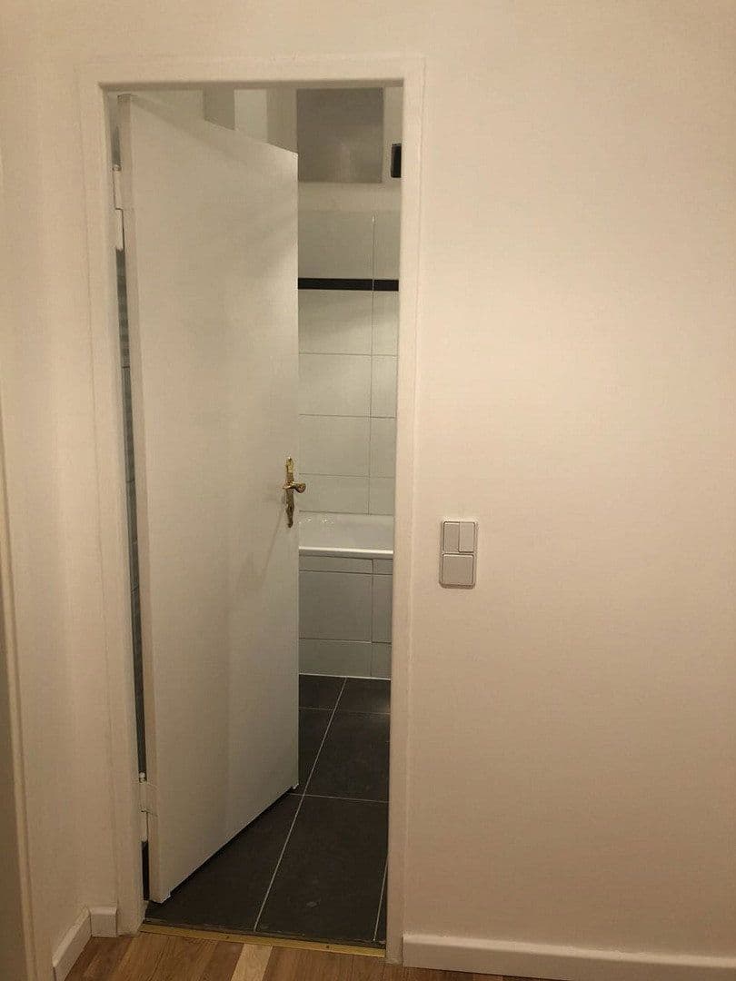 Prenájom bytu 1-izbový 43 m², Britzer Damm 50, Berlin, Berlín Prenájom bytu 1-izbový 43 m², Britzer Damm 50, Berlin, Berlín