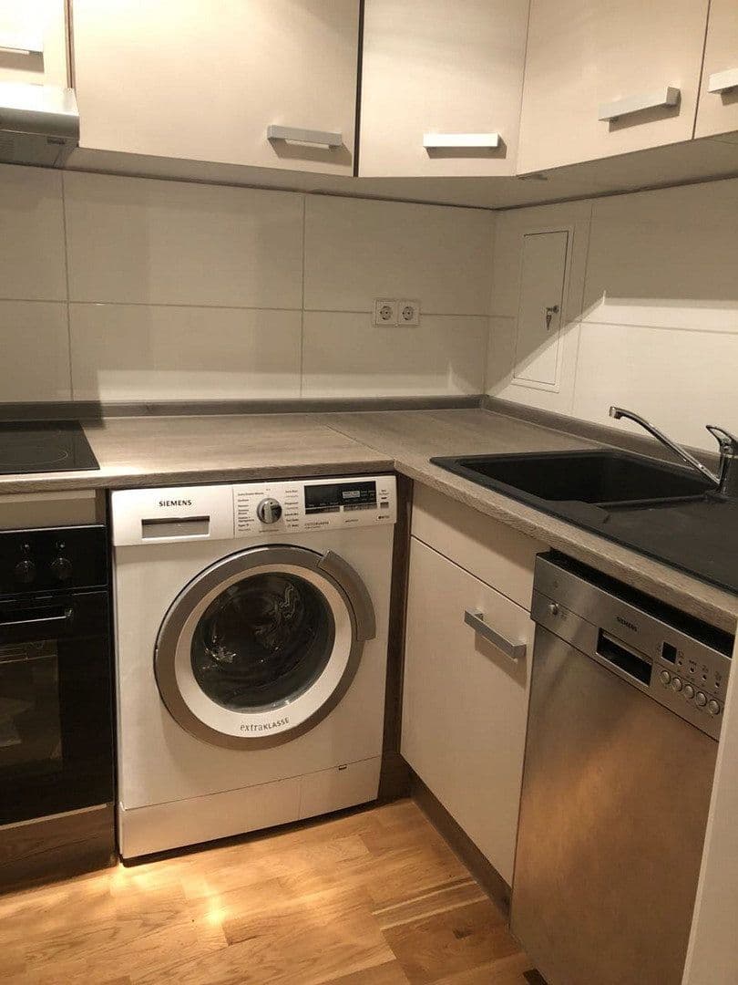 Prenájom bytu 1-izbový 43 m², Britzer Damm 50, Berlin, Berlín Prenájom bytu 1-izbový 43 m², Britzer Damm 50, Berlin, Berlín