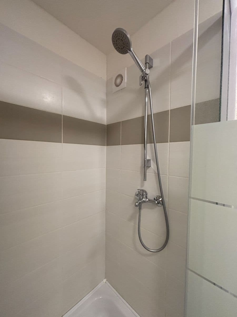Predaj bytu 1-izbový 30 m², Nádražní, Ostrava, Moravskoslezský kraj Predaj bytu 1-izbový 30 m², Nádražní, Ostrava, Moravskoslezský kraj