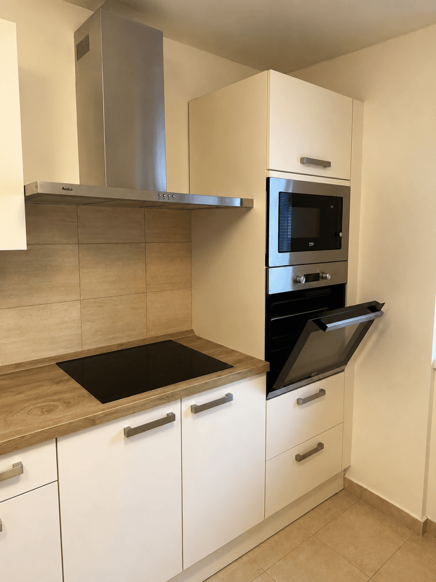 Prenájom bytu 1-izbový 45 m², Kotěrova, Praha, Praha Prenájom bytu 1-izbový 45 m², Kotěrova, Praha, Praha