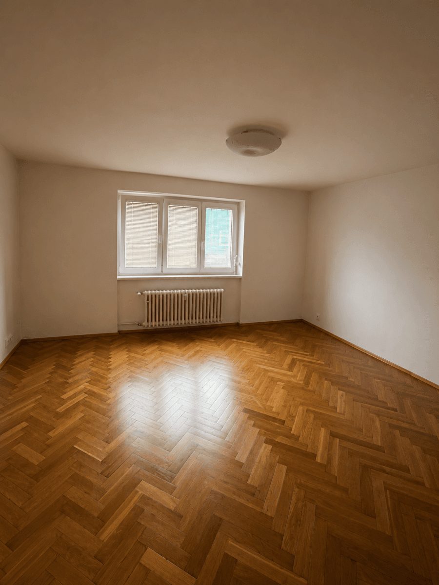 Prenájom bytu 1-izbový 45 m², Kotěrova, Praha, Praha Prenájom bytu 1-izbový 45 m², Kotěrova, Praha, Praha