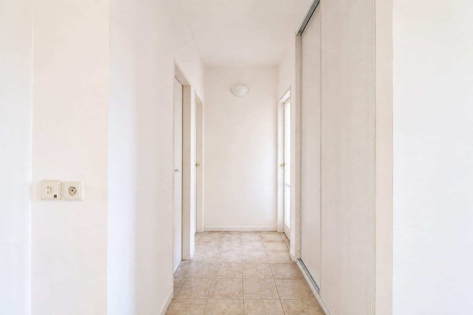 Prenájom bytu 3-izbový 67 m², Jetelová, Praha, Praha Prenájom bytu 3-izbový 67 m², Jetelová, Praha, Praha