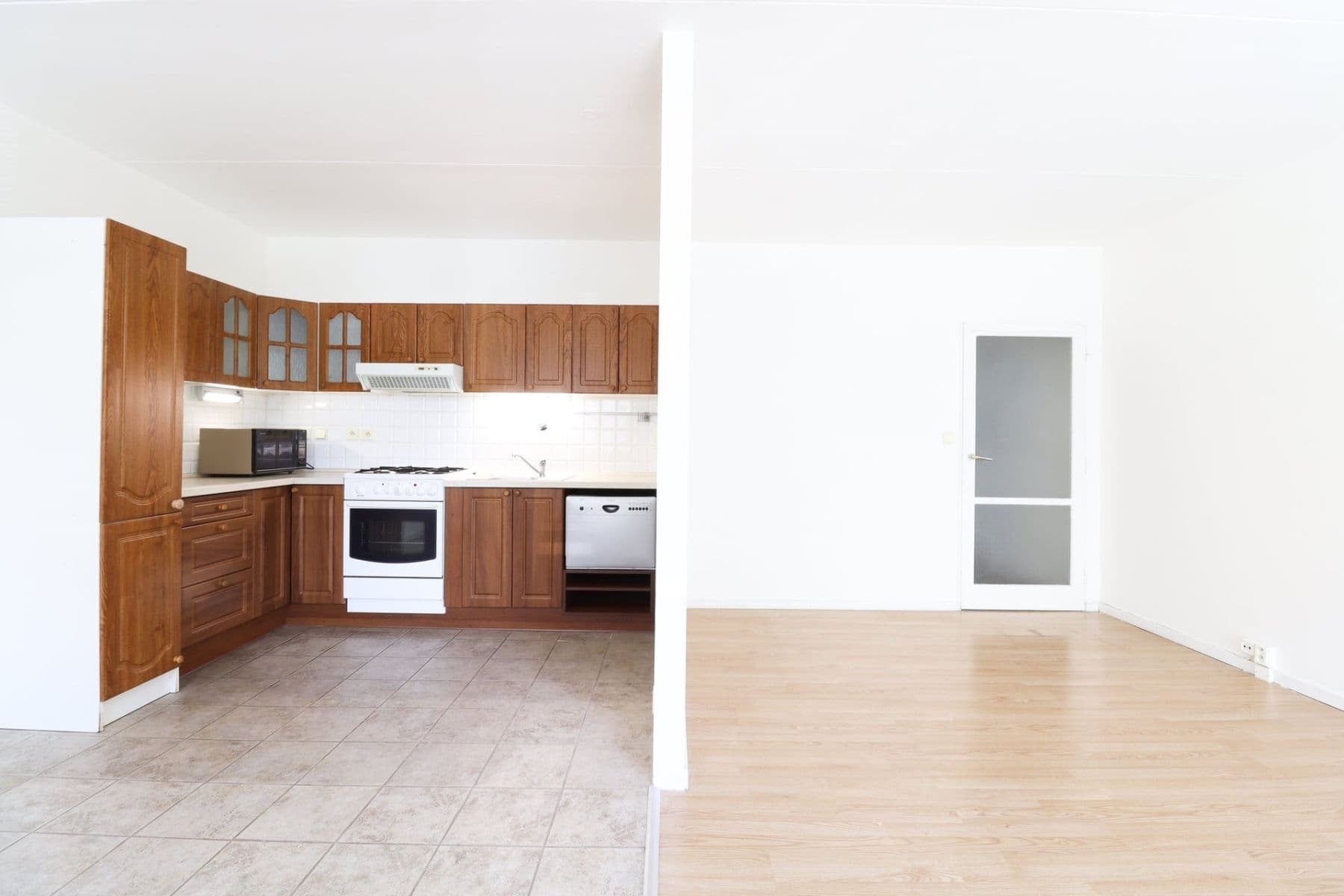Prenájom bytu 3-izbový 67 m², Jetelová, Praha, Praha Prenájom bytu 3-izbový 67 m², Jetelová, Praha, Praha