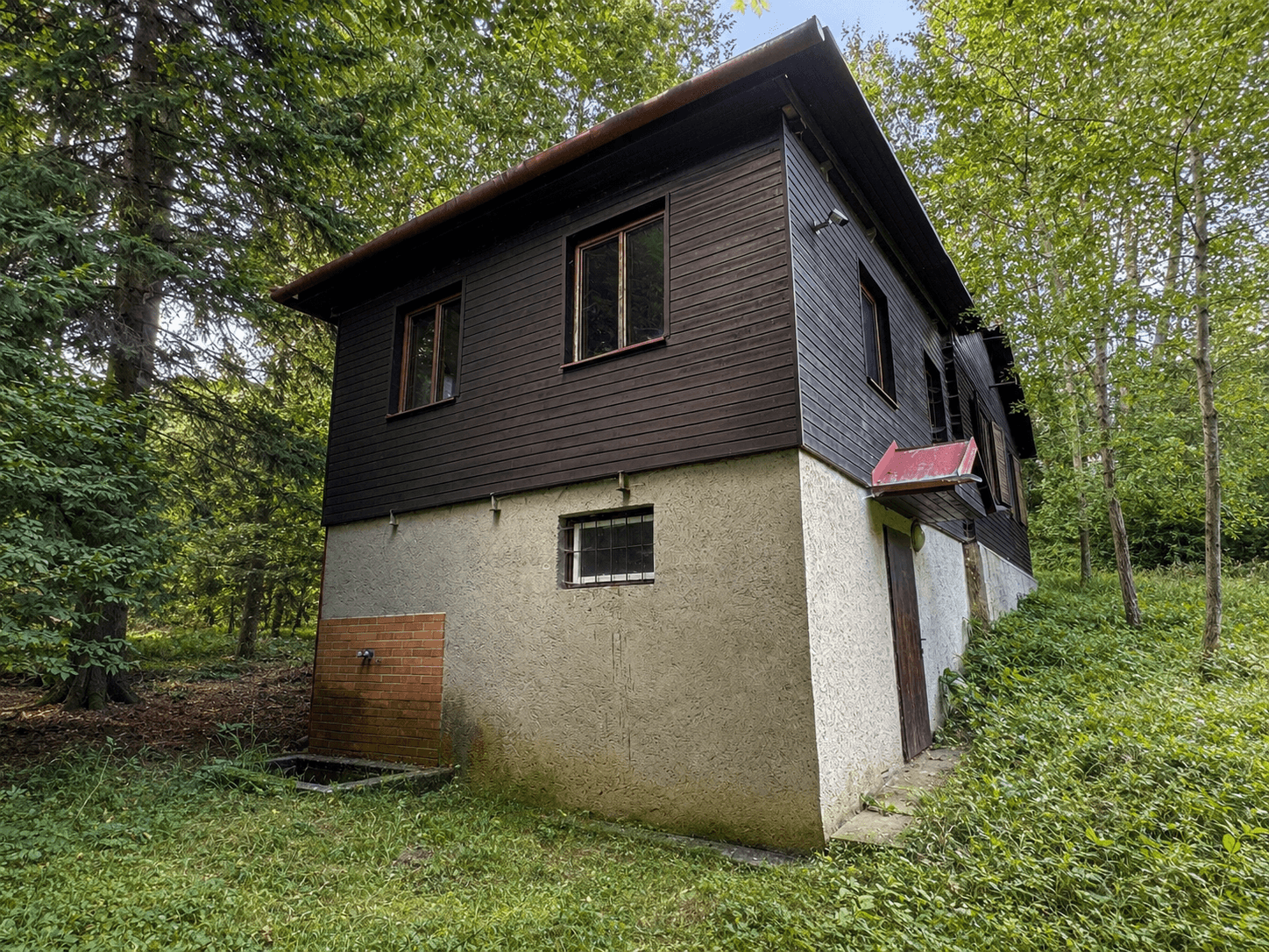 Predaj rekreačného objektu 78 m², pozemok 4.016 m², Pozděchov, Zlínský kraj Predaj rekreačného objektu 78 m², pozemok 4.016 m², Pozděchov, Zlínský kraj