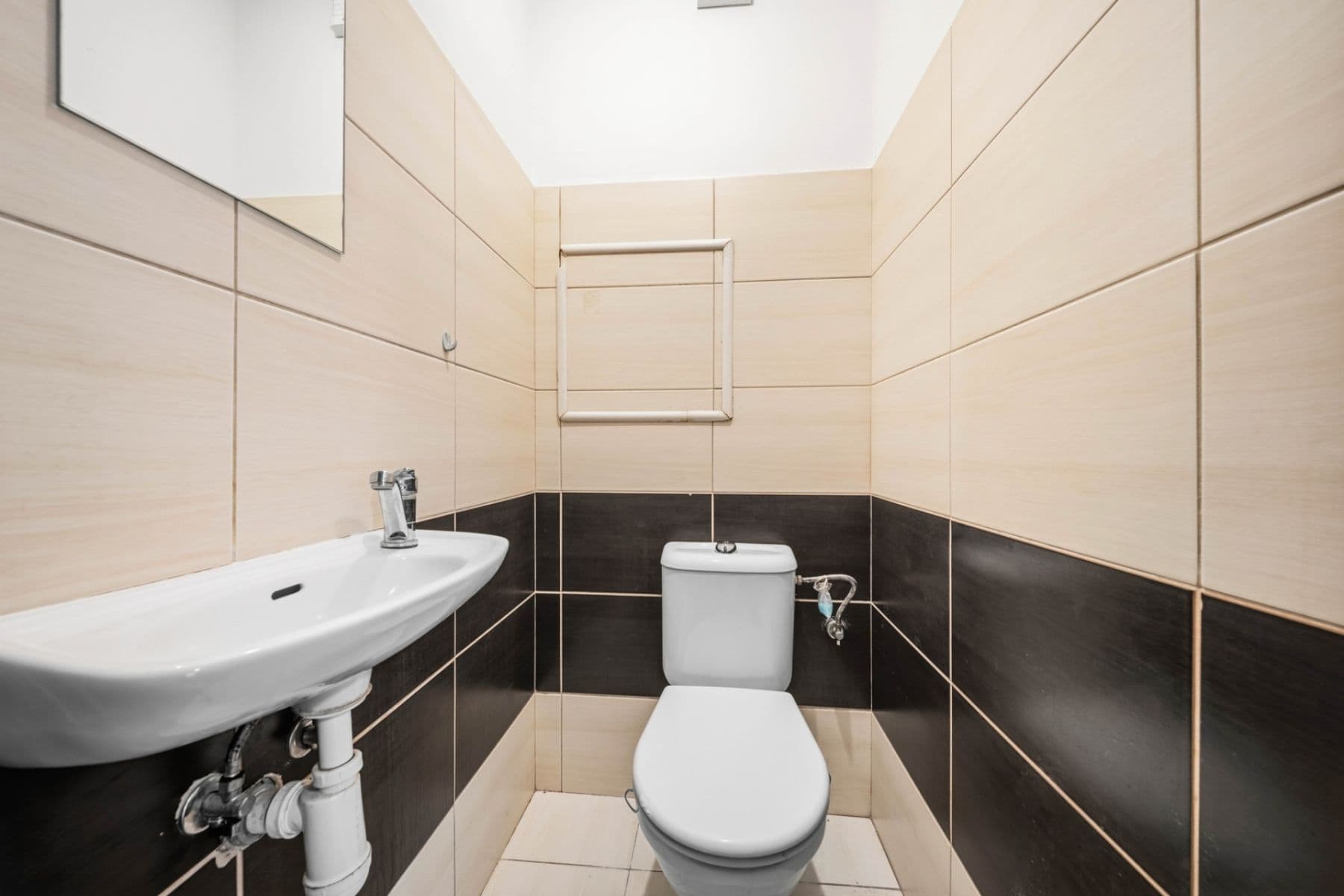 Predaj bytu 2-izbový 61 m², Mandysova, Hradec Králové, Královéhradecký kraj Predaj bytu 2-izbový 61 m², Mandysova, Hradec Králové, Královéhradecký kraj