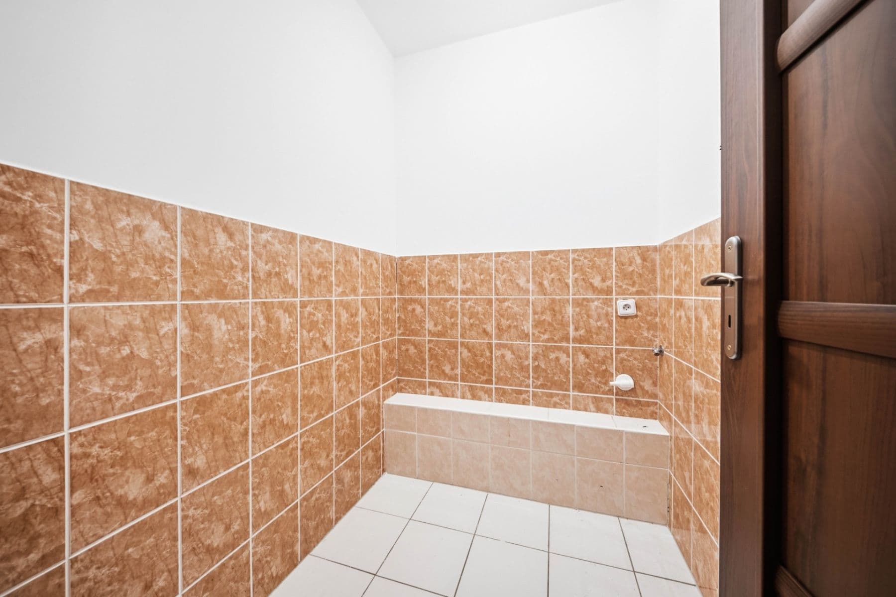 Predaj bytu 2-izbový 61 m², Mandysova, Hradec Králové, Královéhradecký kraj Predaj bytu 2-izbový 61 m², Mandysova, Hradec Králové, Královéhradecký kraj