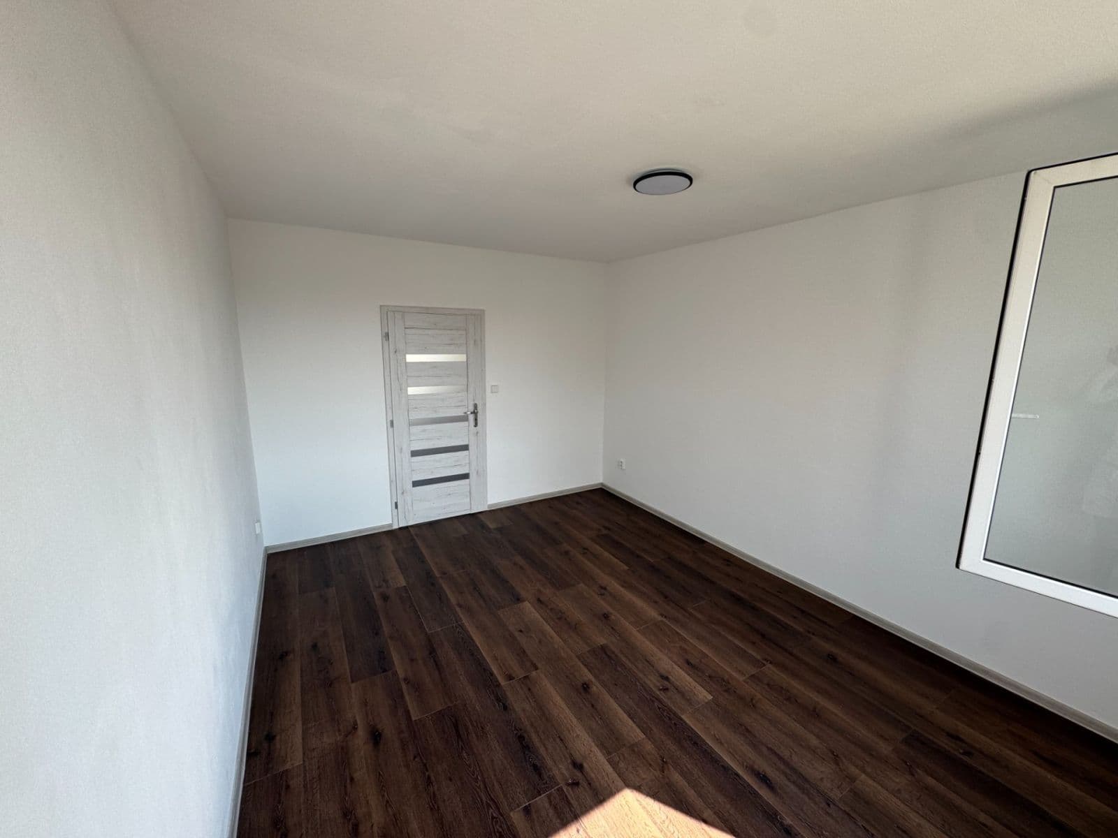 Predaj bytu 3-izbový 65 m², Dlouhá, Horní Slavkov, Karlovarský kraj Predaj bytu 3-izbový 65 m², Dlouhá, Horní Slavkov, Karlovarský kraj