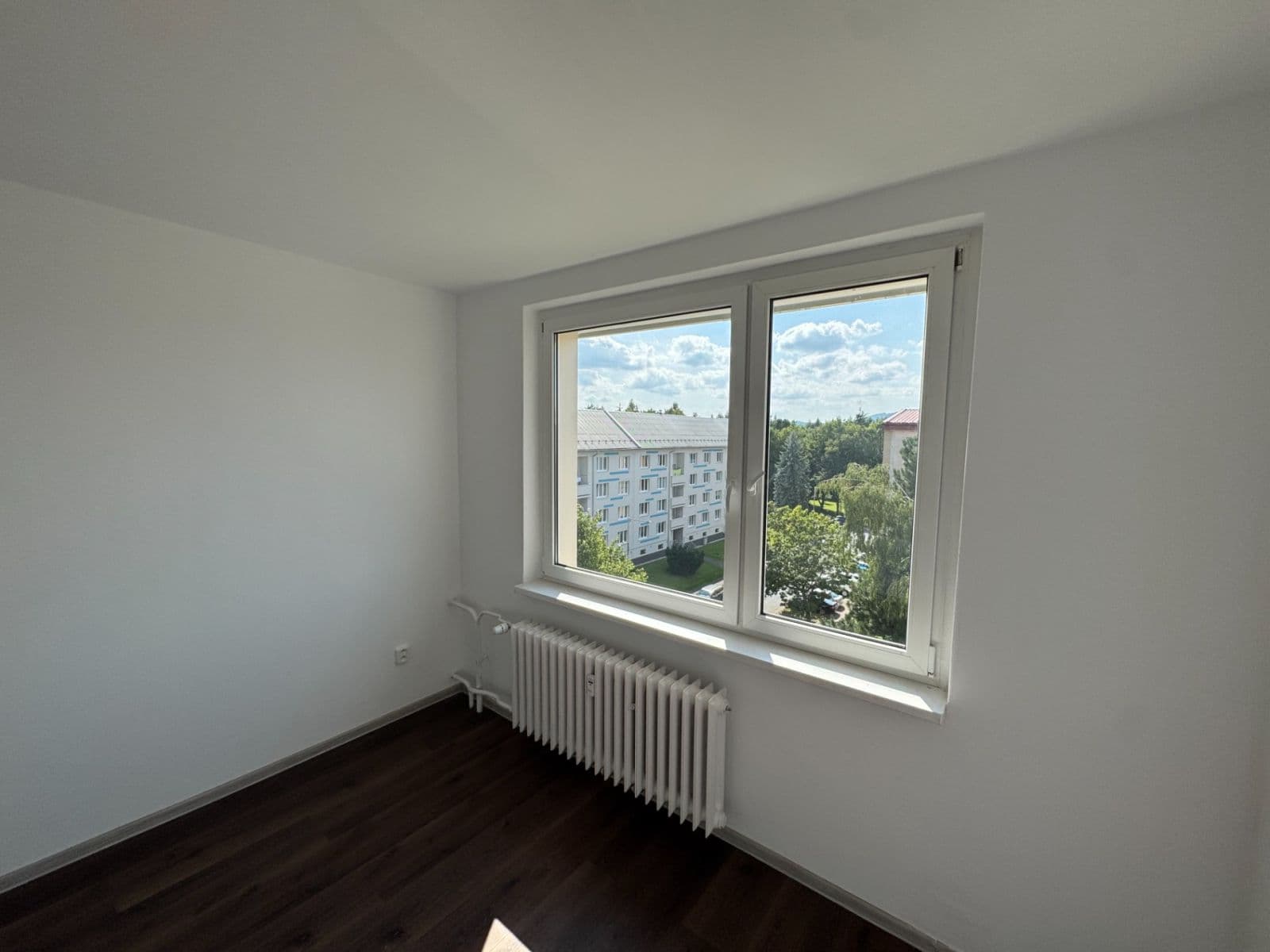 Predaj bytu 3-izbový 65 m², Dlouhá, Horní Slavkov, Karlovarský kraj Predaj bytu 3-izbový 65 m², Dlouhá, Horní Slavkov, Karlovarský kraj
