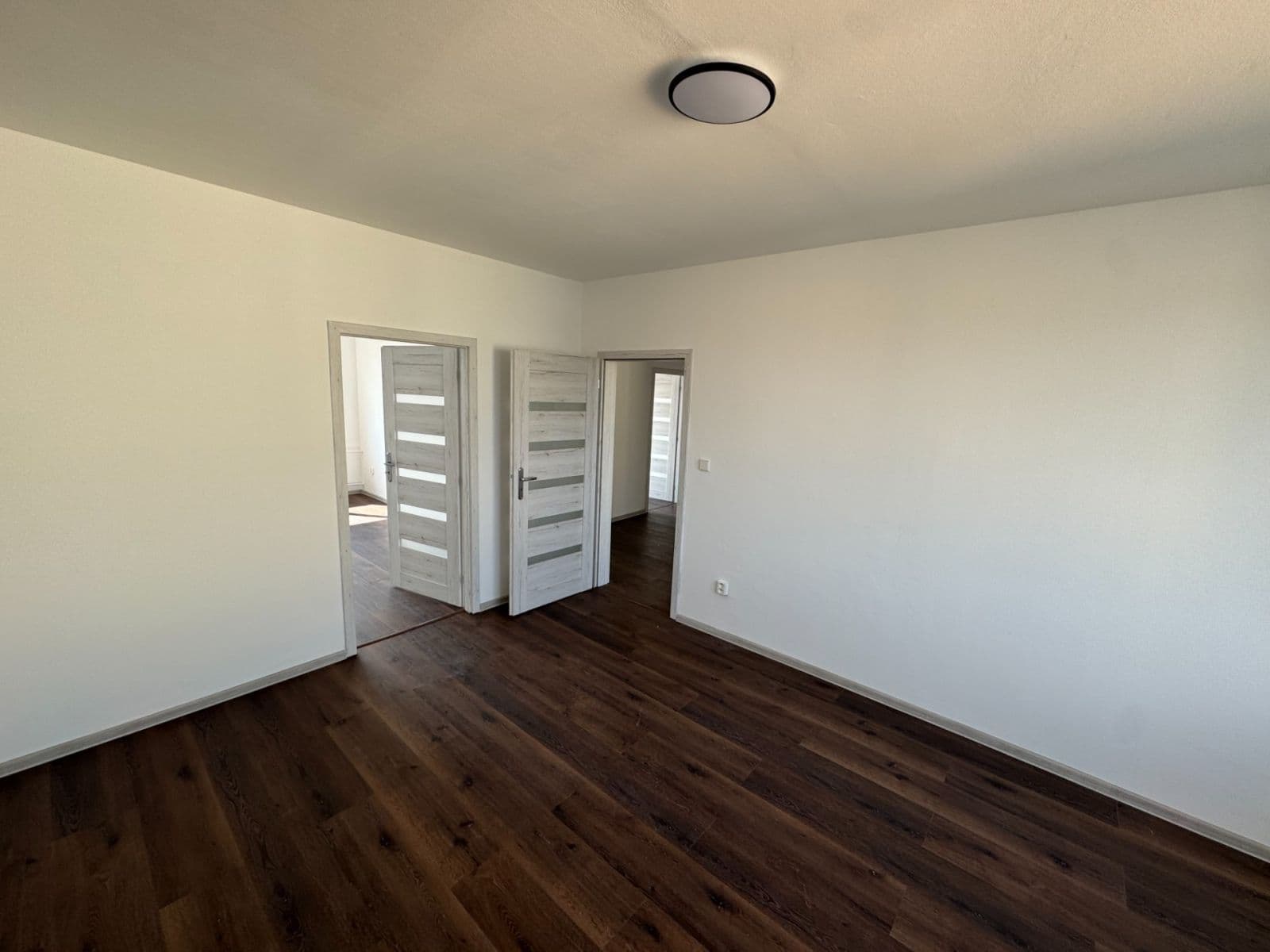Predaj bytu 3-izbový 65 m², Dlouhá, Horní Slavkov, Karlovarský kraj Predaj bytu 3-izbový 65 m², Dlouhá, Horní Slavkov, Karlovarský kraj