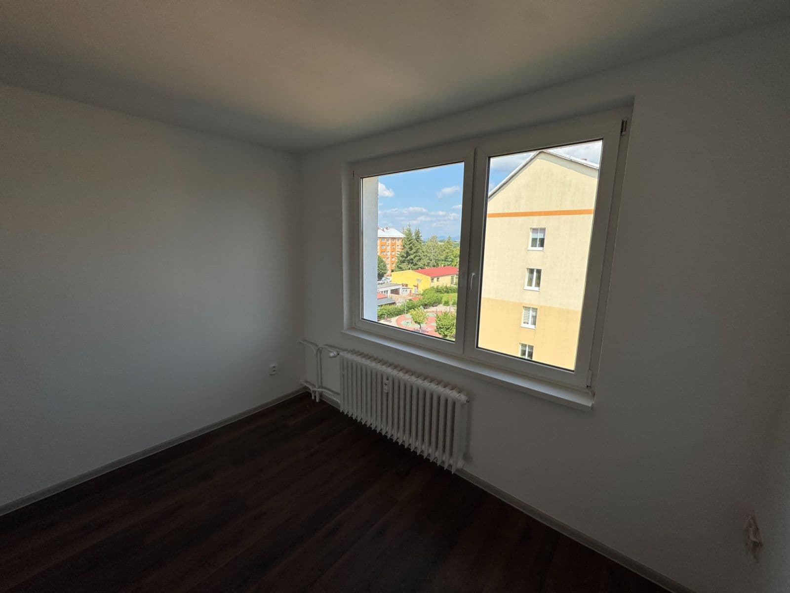 Predaj bytu 3-izbový 65 m², Dlouhá, Horní Slavkov, Karlovarský kraj Predaj bytu 3-izbový 65 m², Dlouhá, Horní Slavkov, Karlovarský kraj