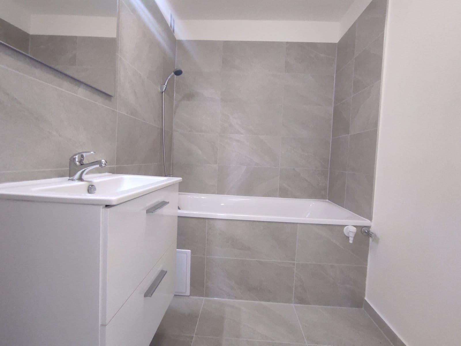 Prenájom bytu 3-izbový 67 m², Janského, Karviná, Moravskoslezský kraj Prenájom bytu 3-izbový 67 m², Janského, Karviná, Moravskoslezský kraj