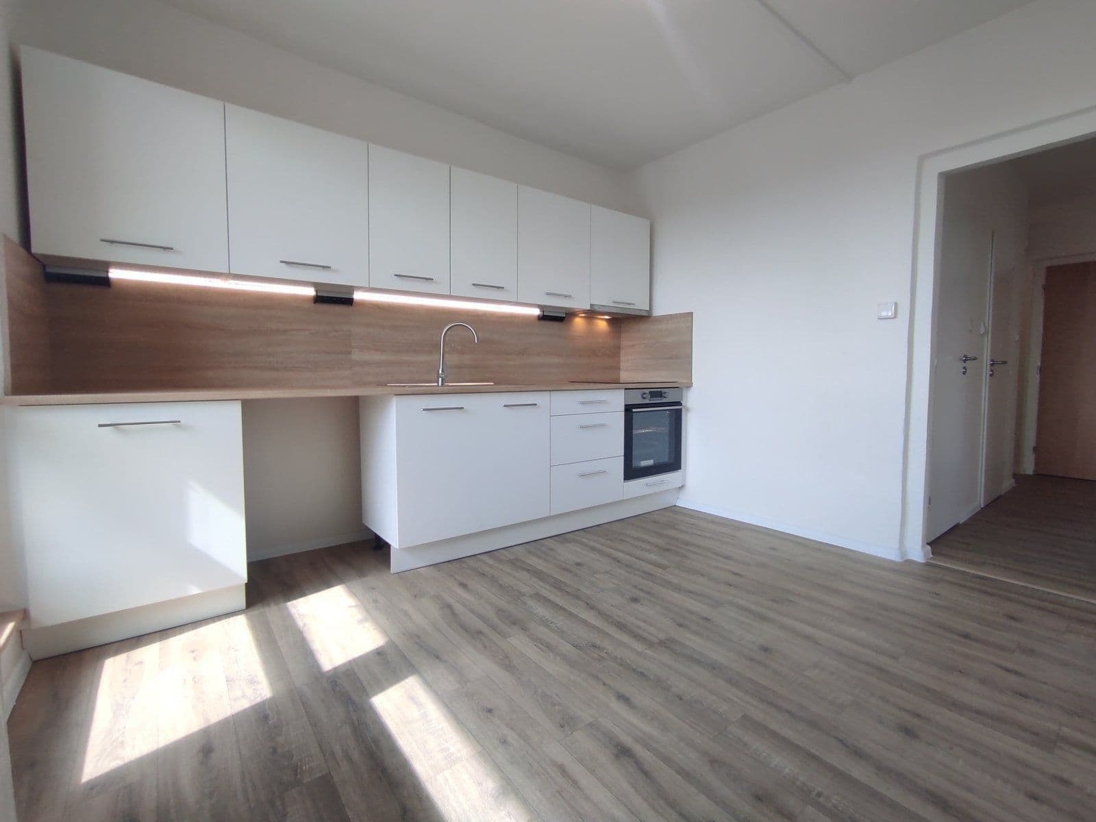 Prenájom bytu 3-izbový 67 m², Janského, Karviná, Moravskoslezský kraj Prenájom bytu 3-izbový 67 m², Janského, Karviná, Moravskoslezský kraj