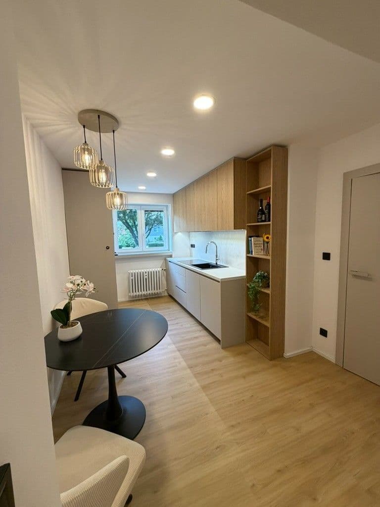 Predaj bytu 2-izbový 54 m², Vodárenská, Kladno, Středočeský kraj Predaj bytu 2-izbový 54 m², Vodárenská, Kladno, Středočeský kraj