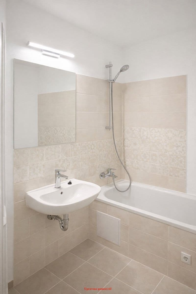 Prenájom bytu 2-izbový 60 m², Bruzovská, Frýdek-Místek, Moravskoslezský kraj Prenájom bytu 2-izbový 60 m², Bruzovská, Frýdek-Místek, Moravskoslezský kraj