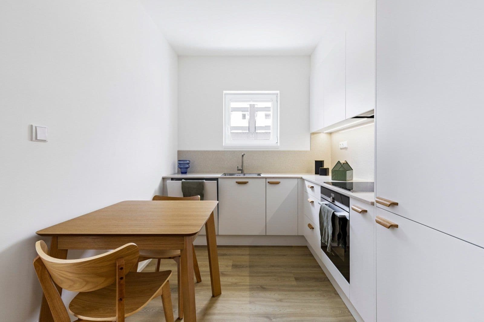 Prenájom bytu 2-izbový 60 m², U Pergamenky, Praha, Praha Prenájom bytu 2-izbový 60 m², U Pergamenky, Praha, Praha