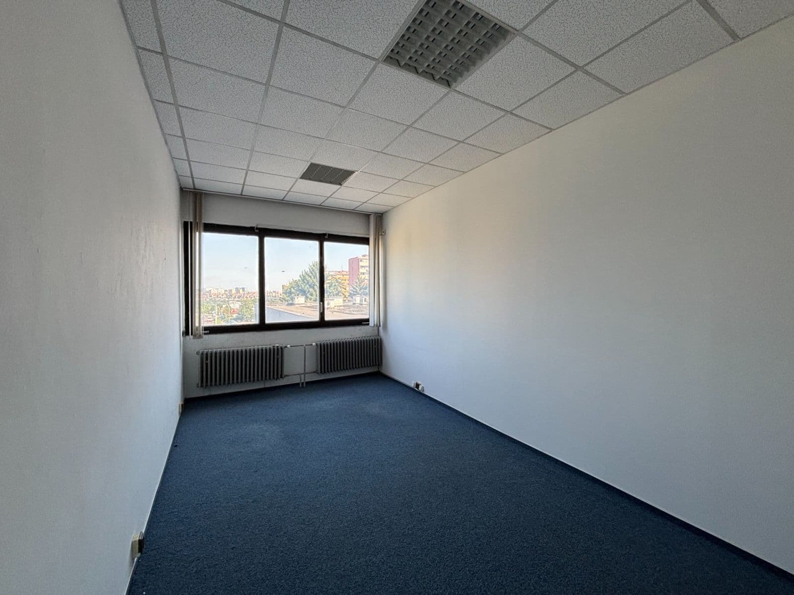 Prenájom kancelárie 20 m², Štúrova, Praha, Praha Prenájom kancelárie 20 m², Štúrova, Praha, Praha