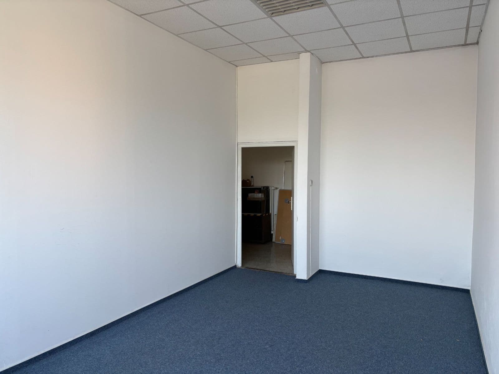 Prenájom kancelárie 20 m², Štúrova, Praha, Praha Prenájom kancelárie 20 m², Štúrova, Praha, Praha