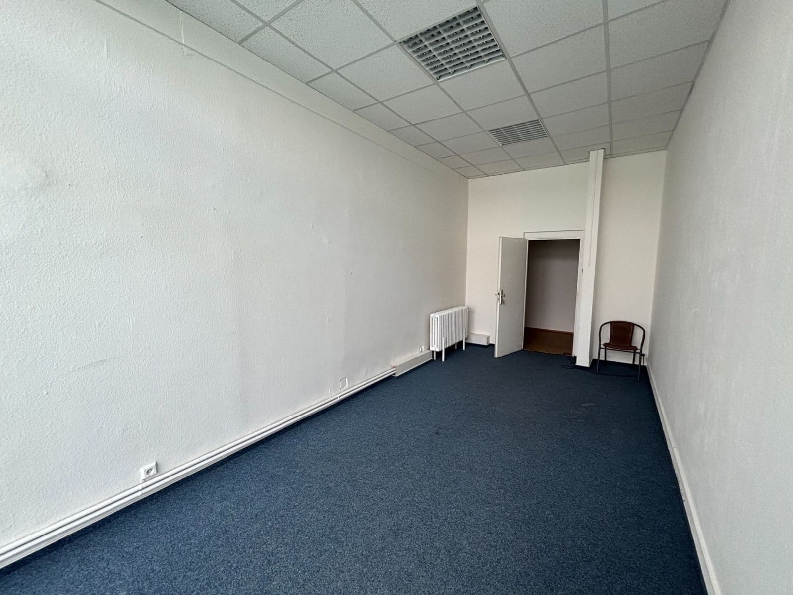Prenájom kancelárie 20 m², Štúrova, Praha, Praha Prenájom kancelárie 20 m², Štúrova, Praha, Praha