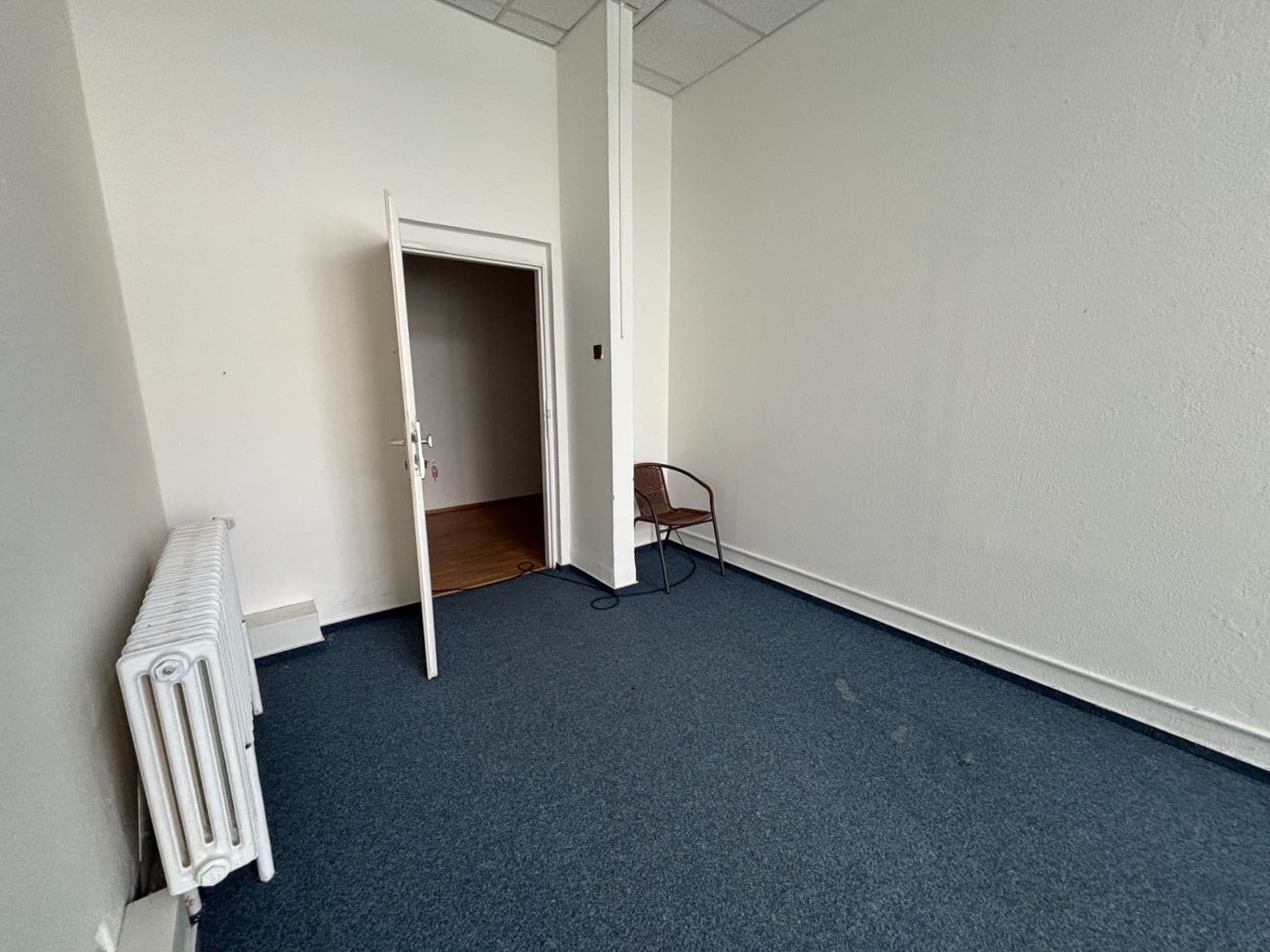 Prenájom kancelárie 20 m², Štúrova, Praha, Praha Prenájom kancelárie 20 m², Štúrova, Praha, Praha