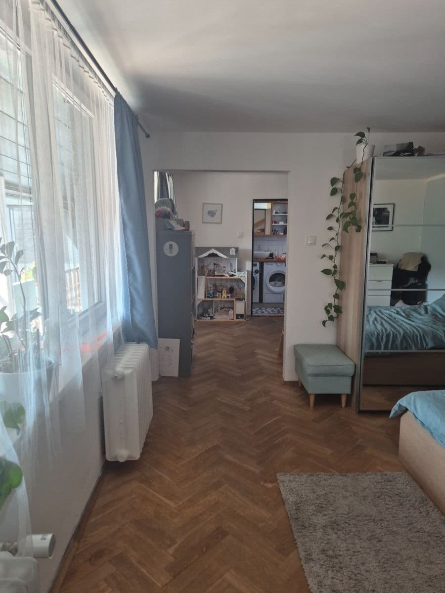 Prenájom bytu 3-izbový 80 m², Kostelec nad Labem, Středočeský kraj Prenájom bytu 3-izbový 80 m², Kostelec nad Labem, Středočeský kraj