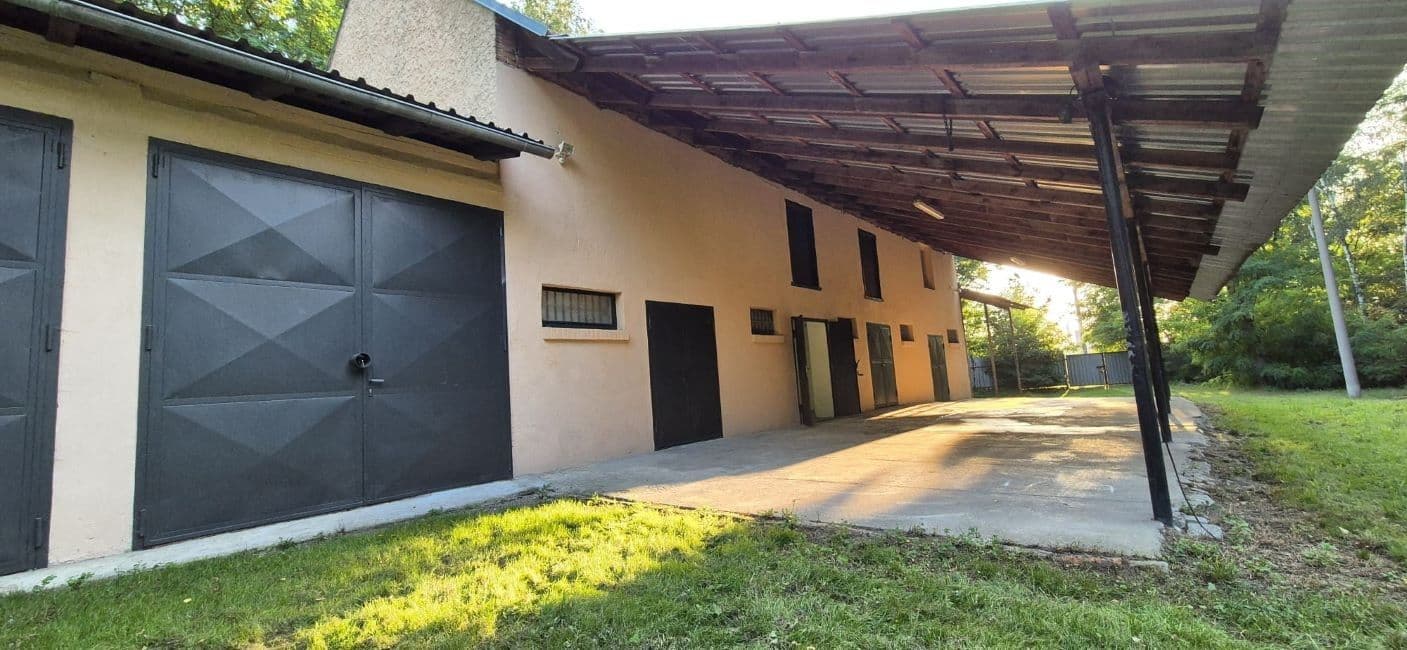 Predaj domu 240 m², pozemok 8.000 m², Velvary, Středočeský kraj Predaj domu 240 m², pozemok 8.000 m², Velvary, Středočeský kraj