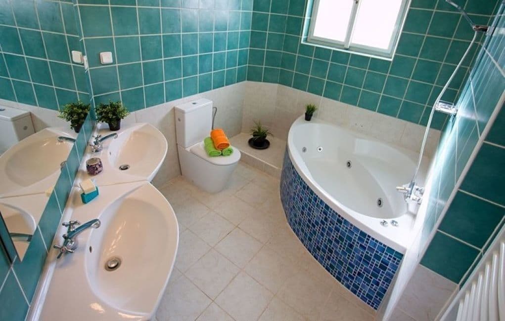 Predaj domu 240 m², pozemok 8.000 m², Velvary, Středočeský kraj Predaj domu 240 m², pozemok 8.000 m², Velvary, Středočeský kraj