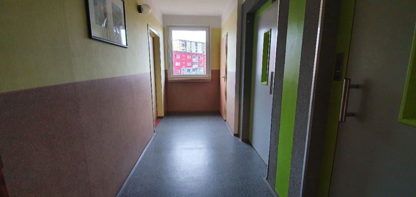 Prenájom bytu 2-izbový 40 m², Brněnská, Česká Lípa, Liberecký kraj Prenájom bytu 2-izbový 40 m², Brněnská, Česká Lípa, Liberecký kraj