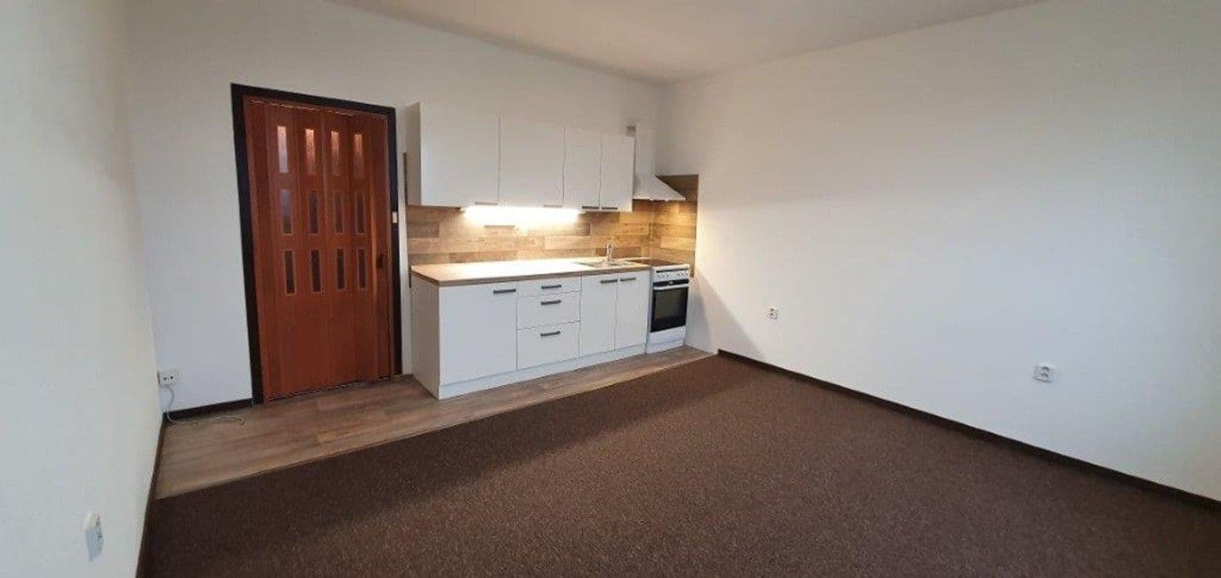 Prenájom bytu 2-izbový 40 m², Brněnská, Česká Lípa, Liberecký kraj Prenájom bytu 2-izbový 40 m², Brněnská, Česká Lípa, Liberecký kraj