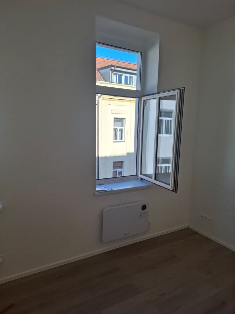 Prenájom bytu 1-izbový 19 m², Kolmá, Praha, Praha Prenájom bytu 1-izbový 19 m², Kolmá, Praha, Praha