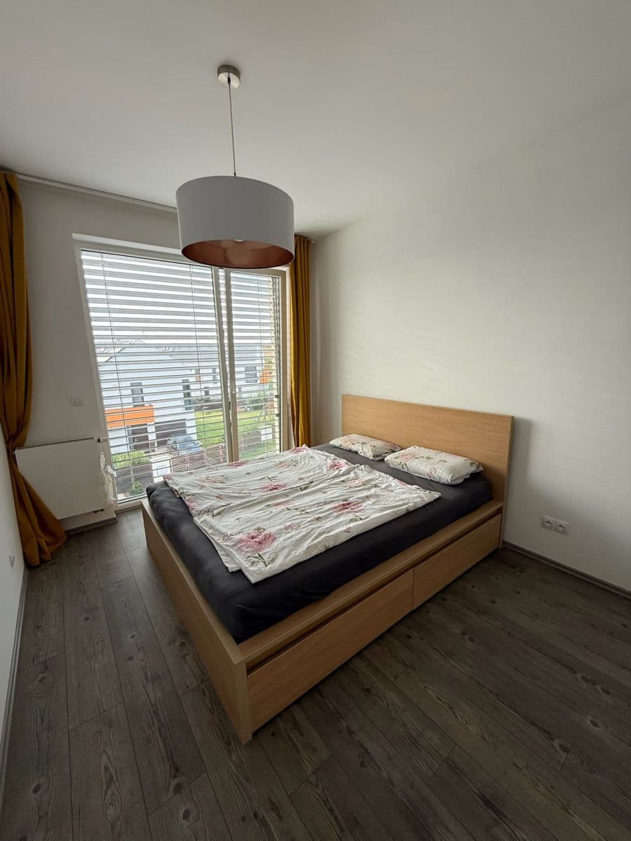 Prenájom bytu 3-izbový 68 m², Emy Destinové, Jinočany, Středočeský kraj Prenájom bytu 3-izbový 68 m², Emy Destinové, Jinočany, Středočeský kraj
